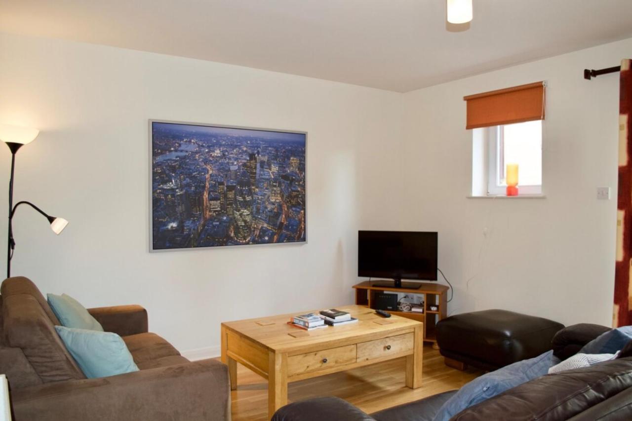 Modern 2 Bedroom City Centre Flat Единбург Екстериор снимка